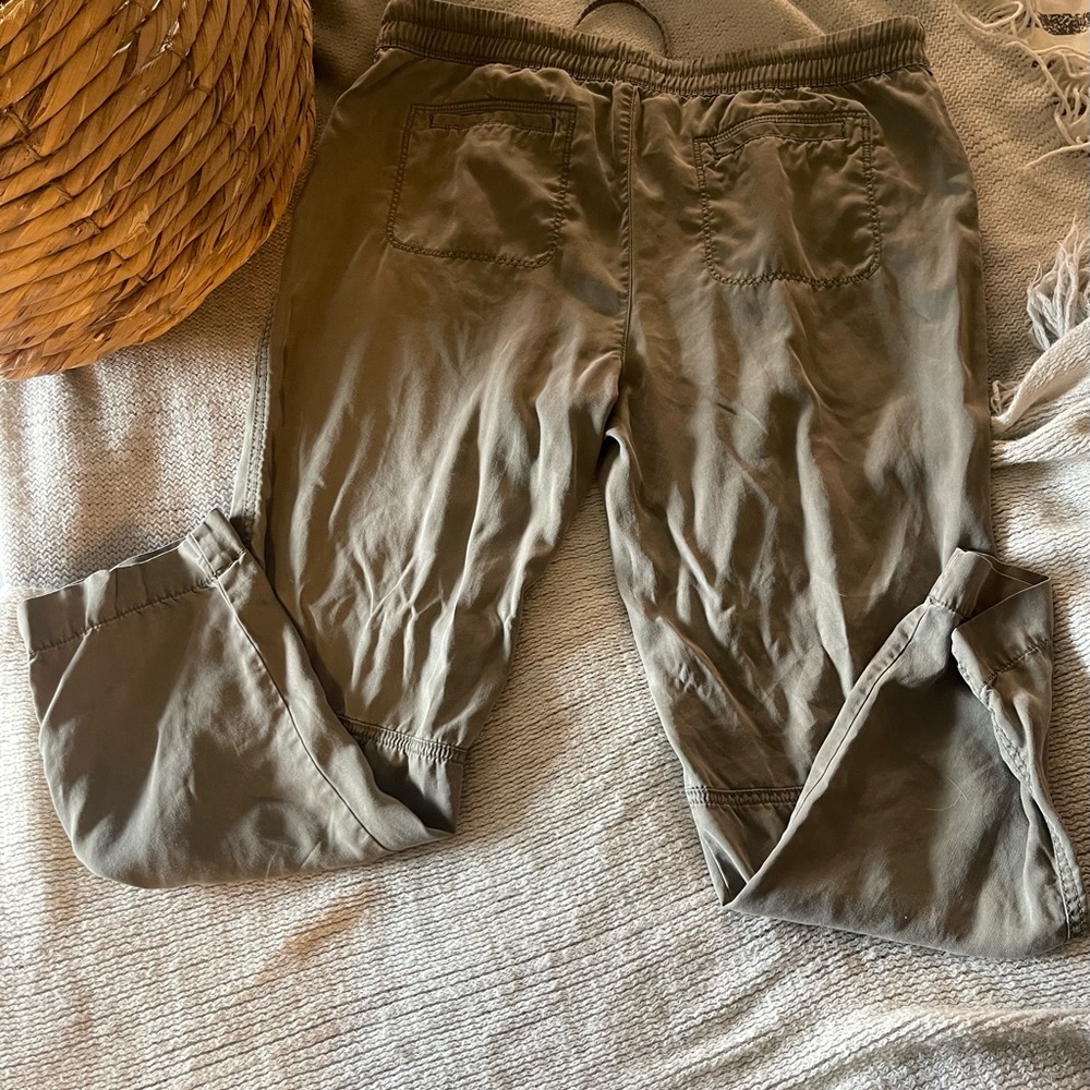 Green pants ankle length